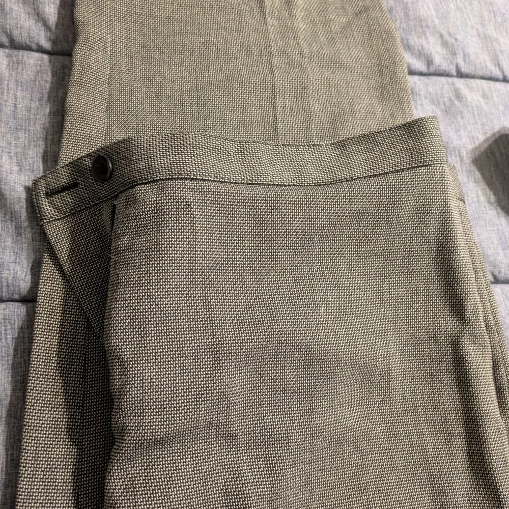 LOWEST PRICE!! BUY TODAY! ~Women's Bundle of two pants. - Picture 7 of 7